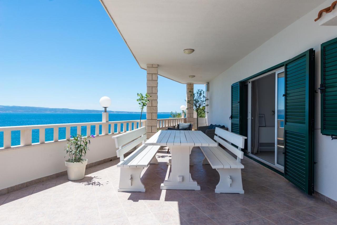 Beachfront Apartments Сплит Экстерьер фото
